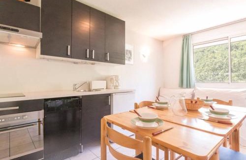 Briancon Apartment | Appartement 2 pièces avec coin nuit, balcon, parking et casier à ski - Proche télécabine et centre - FR-1-330C-16