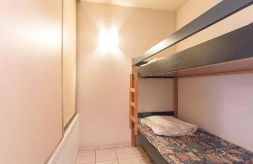 Briancon Apartment | Appartement 2 pièces avec coin nuit, balcon, parking et casier à ski - Proche télécabine et centre - FR-1-330C-16
