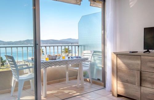 Saint-Raphael Apartment | Appartement 2 pièces avec Terrasse - Plage à 50m - Climatisé - Proche Gare et Commerces - FR-1-466A-4