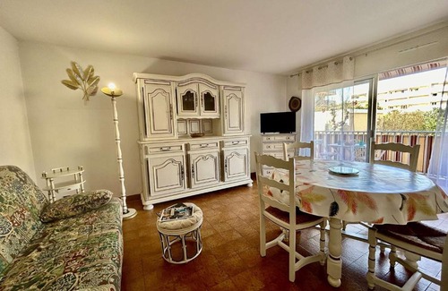Sainte-Maxime Apartment | Appartement 2 pièces avec piscine, parking et terrasse près de la plage - 4 couchages à Sainte-Maxime - FR-1-226-448