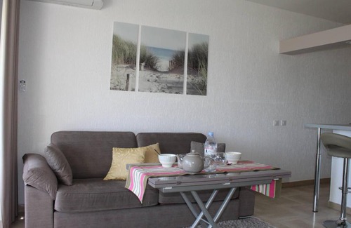 Villeneuve Loubet Beach Apartment | Appartement 2P, 4 couchages, climatisé avec parking à Villeneuve-Loubet Plage - FR-1-252A-30