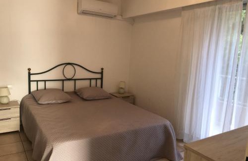 Saint-Raphael Apartment | Appartement 2P avec Balcon, Clim, à 50m de la Plage et Centre-ville, WiFi et Parking Disponibles - FR-1-466A-3