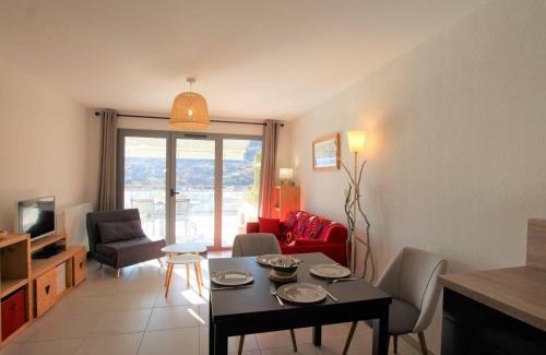 Briancon Apartment | Appartement 3 étoiles, 42m², terrasse ensoleillée, 4 pers., Briançon - FR-1-330C-115