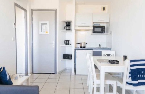 Saint-Pierre-la-Mer Apartment | Appartement 3 étoiles - ccbbdge