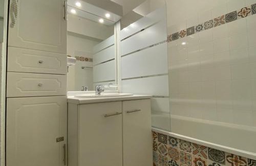 Valfrejus Apartment | Appartement 3 pièces 6 personnes, accès direct pistes, proche télécabine et commerces - FR-1-265-198