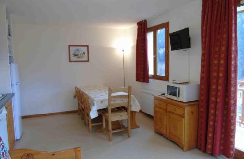 Valfrejus Apartment | Appartement 3 pièces 8 personnes avec balcon à 100m des remontées mécaniques - FR-1-561-25