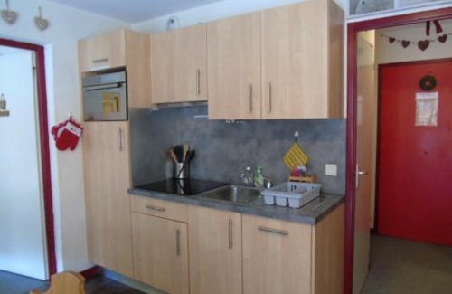 Valfrejus Apartment | Appartement 3 pièces idéal à Valfréjus, 100m télécabine, balcon sud, 6 pers, draps inclus - FR-1-561-71