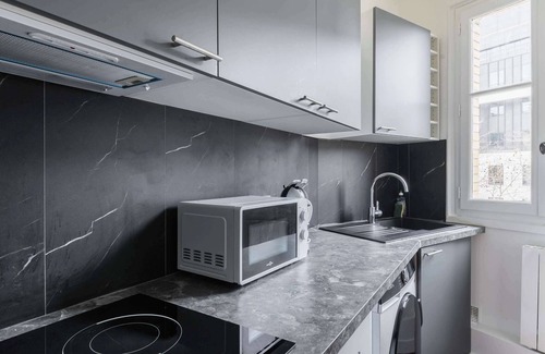 Combat Apartment | Appartement 3 Pieces au Coeur du 19e - 4P
