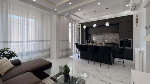 Fabron Apartment | Appartement 3 PIECES NICE Promenade