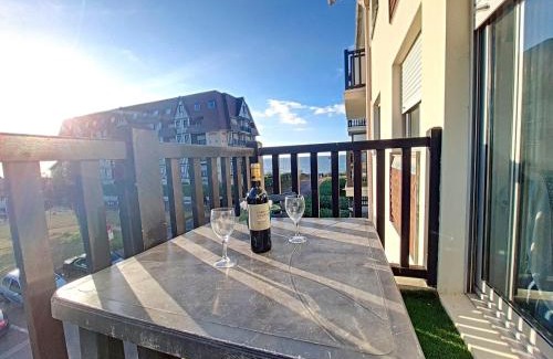 Cabourg Apartment | Appartement 3 pièces, vue sur mer piscine tennis proche thalasso