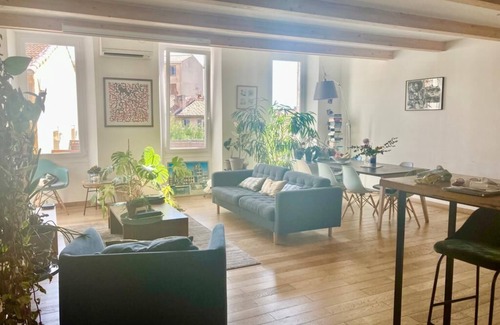 Saint-Lambert Apartment | Appartement a Endoume