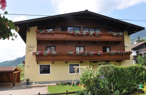 Westendorf Apartment | Appartement Alpenrose mit Terrasse, Du/wc, 2 SZ - Haus Leo