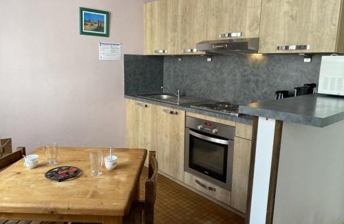 Arfeuilles Apartment | Appartement Arfeuilles, 4 pièces, 6 personnes - FR-1-489-243
