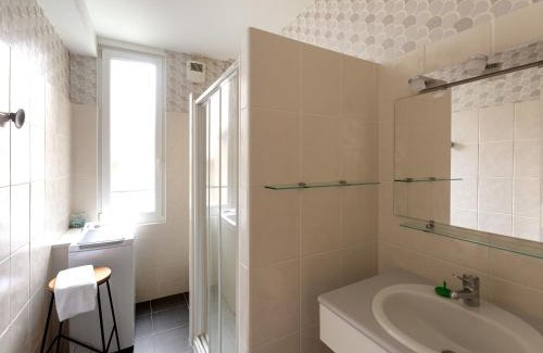 Poincare - Foch - Anatole France - Croix de Bourgogne Apartment | Appartement Art Nouveau Nancy, proche Villa Majorelle - FR-1-584-358