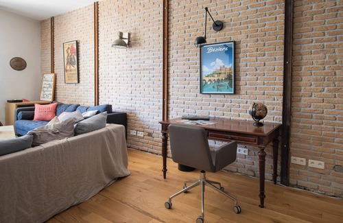 Beziers City Centre Apartment | Appartement Atypique en Suplex au Style Industriel en Plein Cœur de Béziers