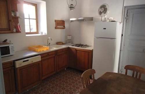 Gissac Apartment | Appartement Authentique Montaigut
