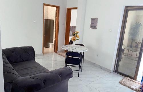 Grand Dakar Apartment | Appartement avec gardien et ascenseur caméra de surveillance 24 h sur 24 h non loin du centre ville