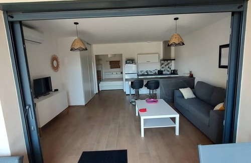 Calvi Apartment | Appartement avec jardin en rez-de-villa