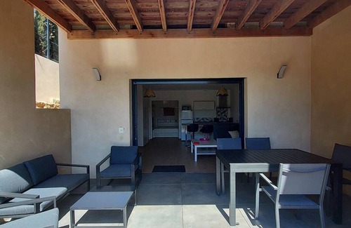 Calvi Apartment | Appartement avec jardin en rez-de-villa