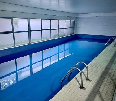 Saint-Lambert Apartment | Appartement avec piscine