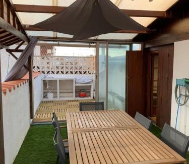 Saint-Mathieu Apartment | Appartement avec toît terrasse