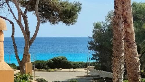 Son Xoriguer Apartment | Appartement avec vue sur mer et piscine tropicale
