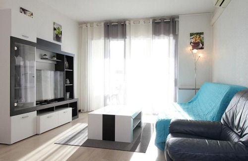 Balaruc-les-Bains Apartment | Appartement Balaruc-les-Bains, 2 pièces, 2 personnes - FR-1-553-17