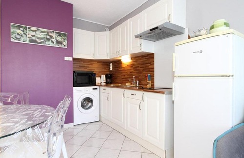 Balaruc-les-Bains Apartment | Appartement Balaruc-les-Bains, 1 pièce, 4 personnes - FR-1-553-63