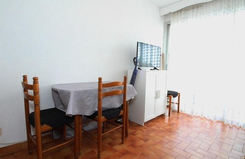 Balaruc-les-Bains Apartment | Appartement Balaruc-les-Bains, 1 pièce, 4 personnes - FR-1-553-70