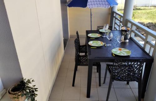 Mimizan-Plage Apartment | Appartement bord d'océan dans résidence 3* avec piscine et parking privé
