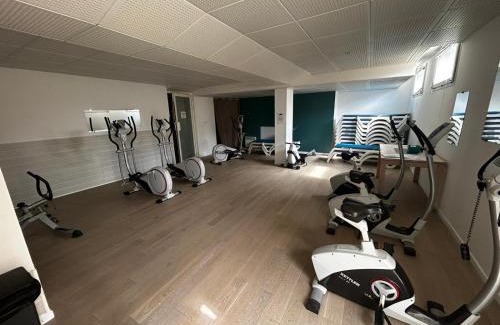 Mimizan-Plage Apartment | Appartement bord d'océan dans résidence 3* avec piscine et parking privé