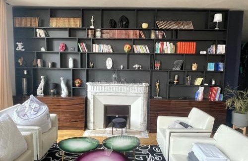 Epinal Apartment | Appartement bourgeois et moderne au cœur d'Épinal, idéal pour découvrir la ville - FR-1-589-691