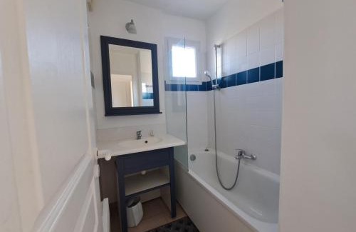 Chateau-d'Olonne Apartment | Appartement confort Vue Mer, 2 terrasses, Wi-fi, piscines - Les Sables d'Olonne
