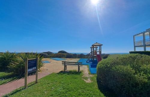 Chateau-d'Olonne Apartment | Appartement confort Vue Mer, 2 terrasses, Wi-fi, piscines - Les Sables d'Olonne