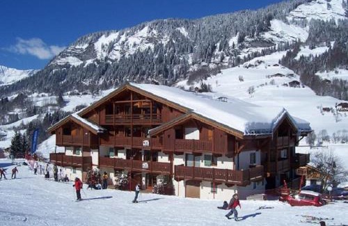 Flumet Apartment | Appartement chaleureux au pied des pistes avec parking, pour 4-6 personnes - FR-1-505-61