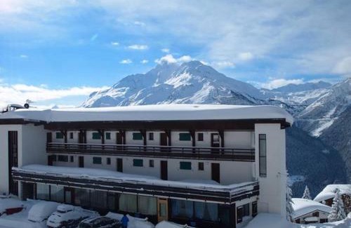 La Rosiere Apartment | Appartement chaleureux avec balcon, WIFI gratuit, proche pistes et services, La Rosière - FR-1-275-132