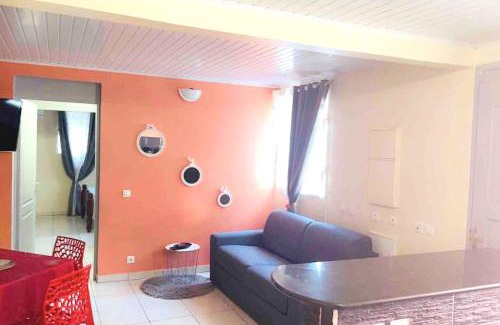 Les Abymes Apartment | Appartement charmant à Les Abymes avec piscine privée, 60m²
