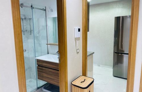 Luxus Apartment | Appartement chic , 3 chambres , proche centre-ville -plage -aéroport, parking privé
