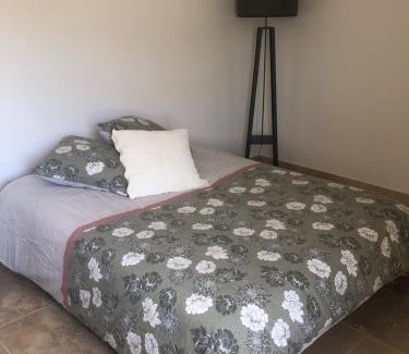 La Destrousse Apartment | Appartement climatisé proche Marseille,Aix