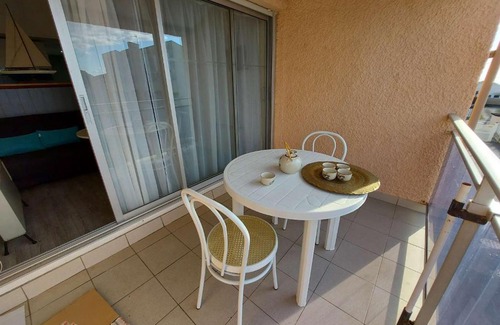 Le Grau-dʼAgde Apartment | Appartement climatisé 2 pièces à 160m de la plage avec terrasse, parking privé et proche commerces - FR-1-423-240