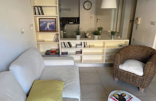 Porquerolles Apartment | Appartement Climatisé 50m2 au Centre du Village de Porquerolles