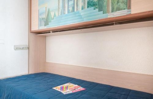 Saint-Raphael Apartment | Appartement climatisé avec terrasse, à 50m de la plage et proche commerces, gare et centre-ville. - FR-1-466A-9