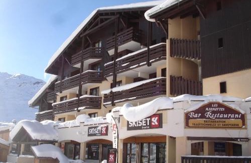 Les Bruyeres Apartment | Appartement Confort 1 chambre, ski aux pieds, balcon, Wi-Fi, parking - FR-1-178-171