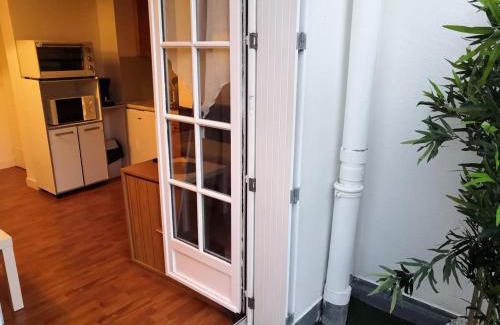 La Roche-Posay Apartment | Appartement Confortable Proche des Thermes avec Balcon et Wifi - FR-1-541-53