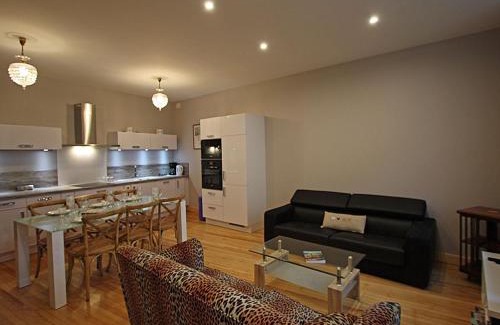 Epinal House | Appartement confortable au centre historique d'Épinal - FR-1-589-802