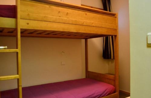 Montchavin Apartment | Appartement cosy à Montchavin, ski au pied, 2 pièces, terrasse, parking inclus, proche commerces. - FR-1-329-11