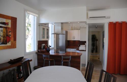 Hyeres City Centre Apartment | Appartement cosy 100 m2 - climatisé - calme -centre-ville
