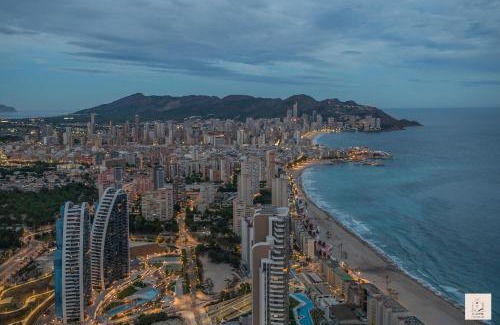 Golf Bahia Apartment | Appartement cosy avec jolie vue piscine et mer by LG Home location