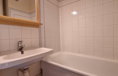 Saint-Etienne-en-Devoluy Apartment | Appartement cosy proche des pistes avec parking et Wifi - FR-1-525-182