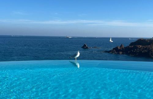 Le Trayas Apartment | Appartement dans résidence pieds dans l’eau